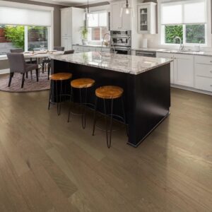 Mullican Eloquence 3/8" x 4 3/8" Engineered Oak in Scandi Clay 50593