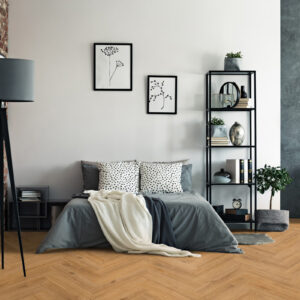 Inhaus Manor Hemingway 64916 herringbone laminate room scene