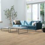 Quick-Step Ellicott Point Parchment Oak room scene